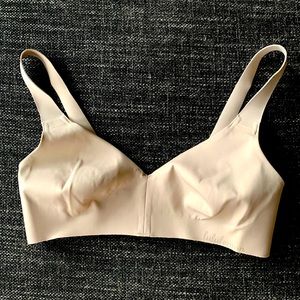 Lululemon Soft T-shirt Bra 32B